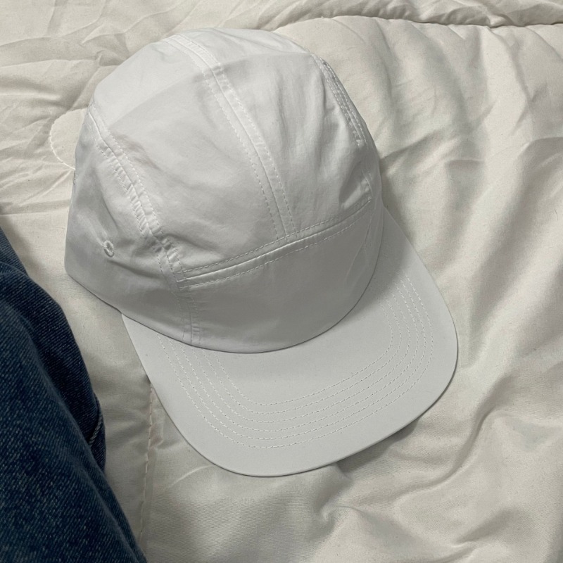 Gorra de béisbol de 5 paneles a rayas para hombres y mujeres, sombreros versátiles de ala plana, adecuados para las cuatro estaciones, urbana, Popular Ins: Gris
