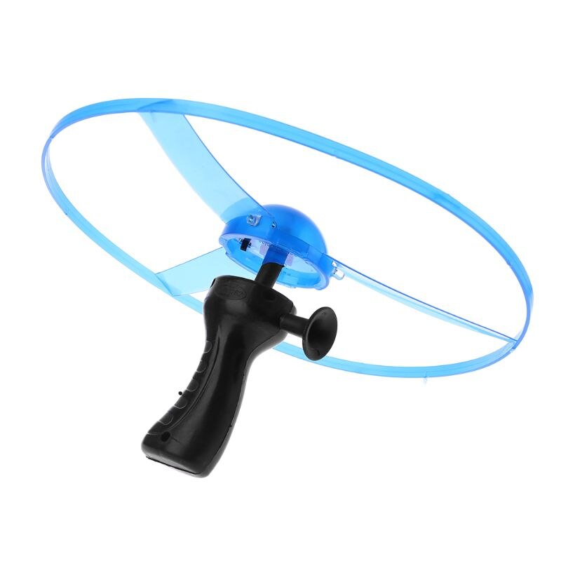 1 stück LED Blinkt Kunststoff Pull String Fliegende Untertasse Propeller Spielzeug Disc Hubschrauber Neue