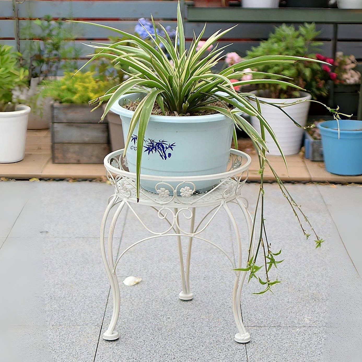 Estante para macetas de metal resistente: soporte para plantas de interior/exterior | Estantes ajustables y resistentes al óxido para jardín, patio y decoración del hogar