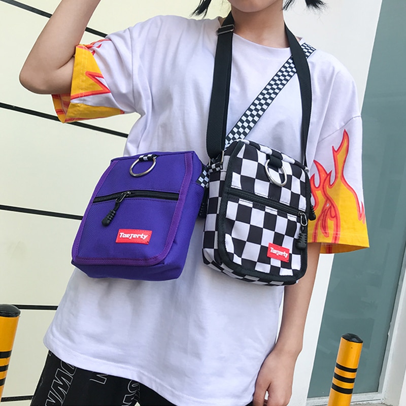 Harajuku sjov brev skuldertaske plaid løs stor størrelse casual kvindelig hip hop messenger taske korea lærred telefontaske