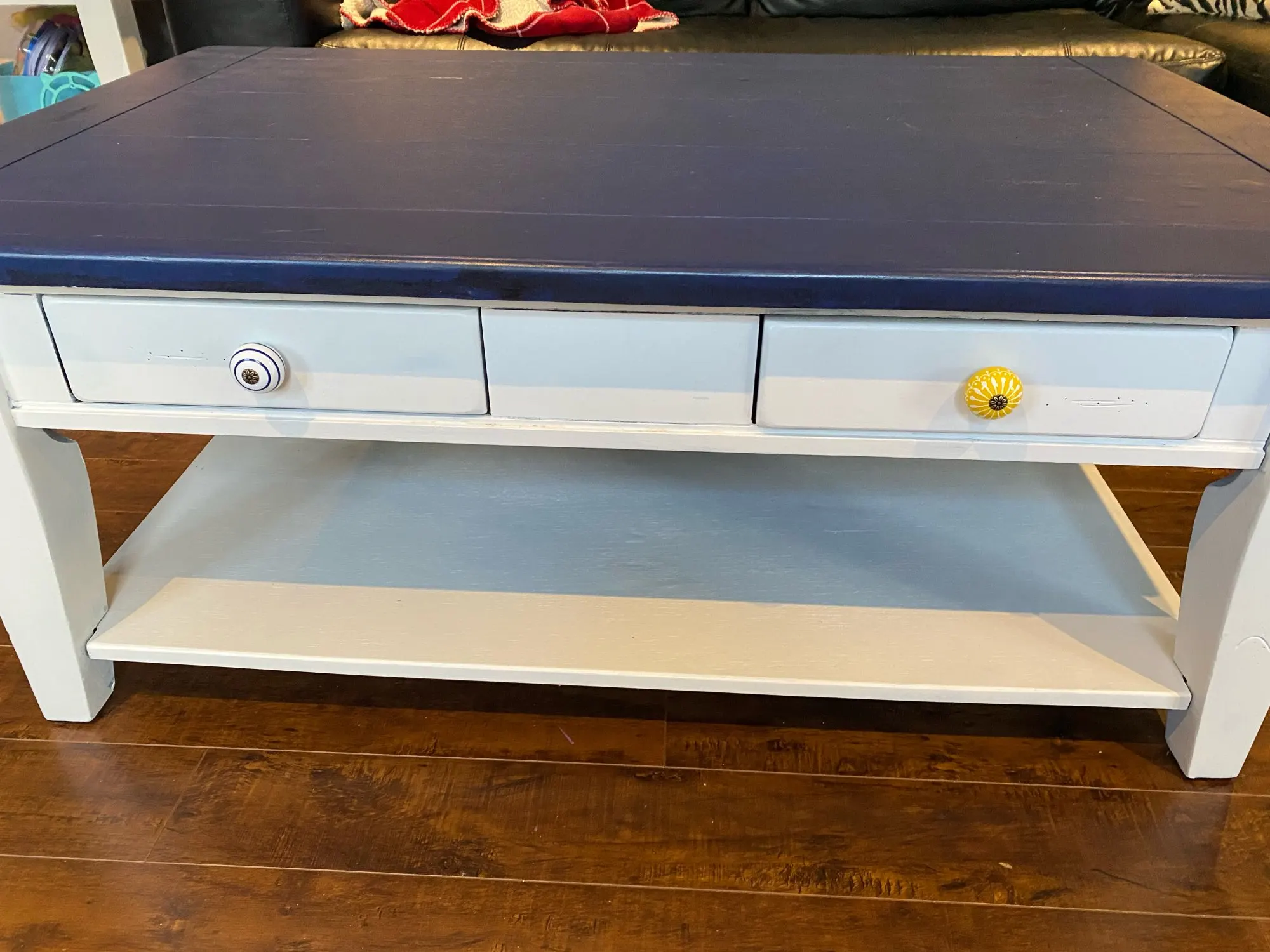 Keramiske knott / kommode knotter hvit blå kabinett trekker knotter / unike kjøkken dørhåndtak knott møbler hardware