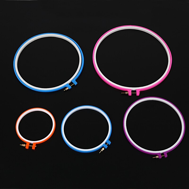 Full range of embroidery starter kit Cross stitch kit includes 5 plastic embroidery hoops, 36 color lines +50 accessories +1 Eng