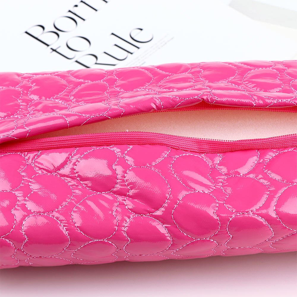 Nail Art Hand Cushion Holder Soft PU Leather Sponge Arm Rest Love Heart Nail Pillow Manicure Accessories apda9a124
