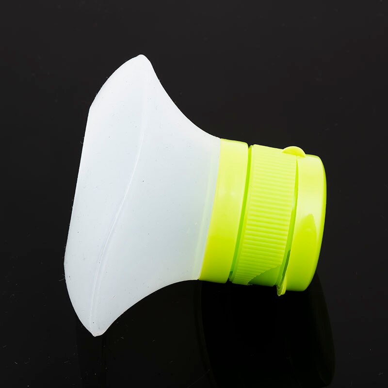 Green Silicone Kitchen Gadgets Salad Squeeze Sauce Jar Kitchen Supplies Picnic Camping Gadget