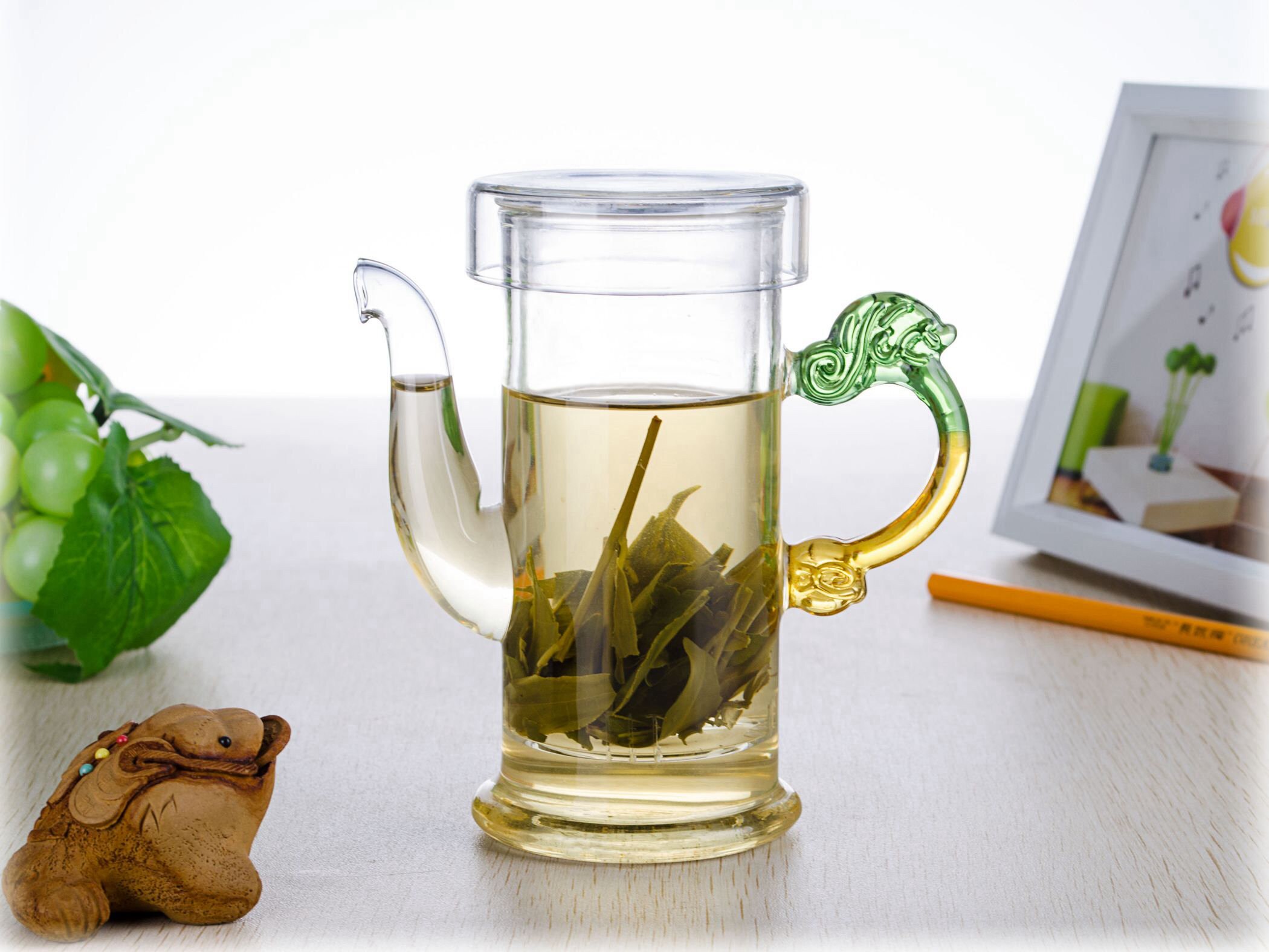 1PC Red / White / Dragon-shaped Handle Heat Resistant Glass Teapot w/ infuser & Lid