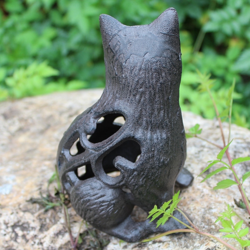 Antique Black Cast Iron Hollow Cat Figurines Home Garden Decor Handmade Cat Animal Statue Indoor Outdoor Metal Candle Lantern