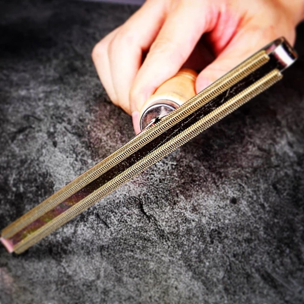 Manual Shaving Ball Device Clothing Trimmer Cashmere Woolen Coat Finishing Brush Clothing Shaver Hair Removal Device