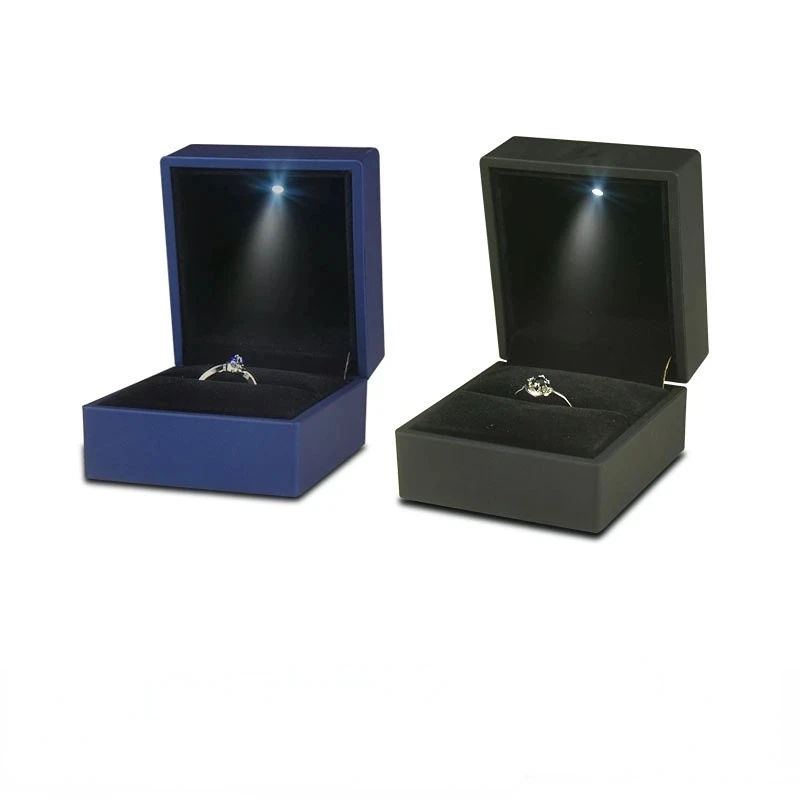 Sieradendoos LED-ringdoos voor trouwring Verlovingsringdoos Geschenkdoos Verpakking Showdozen met licht, doos voor sieradendisplay