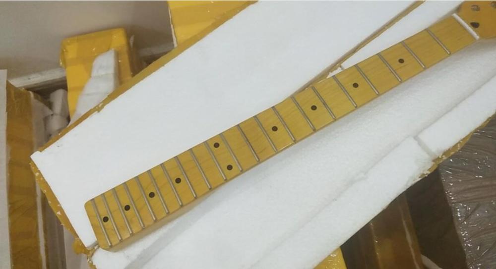 style tele electric guitar neck 21 fret in yellow maple woods-G