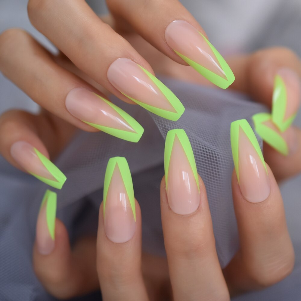 Faux-ongles en forme de cercueil de taille moyenne, couleur lait, jolis ongles, presse sur faux ongles, fournitures pour professionnels, 24 pièces/ensemble: L5625