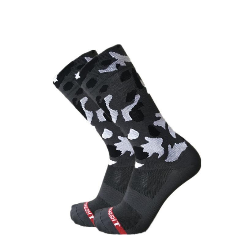 SKY KNIGHT Sports Bike Socks Olive Green Camouflage Outdoor Riding Cycling Socks Unisex Running Socks Equitment