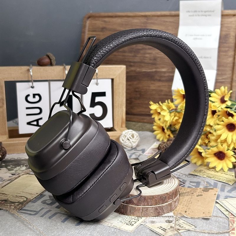 Novos fones de ouvido Bluetooth sem fio iluminados montados na cabeça adequados para microfone subwoofer MAJOR IV: Chocolate
