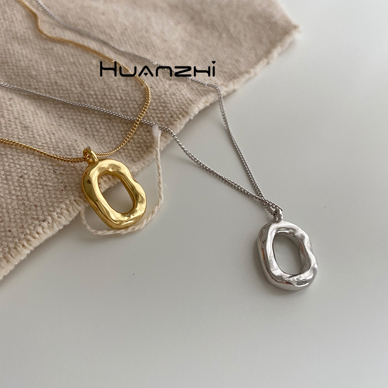 HUANZHI Irregular Geometric Oval Donut Round Clavicle Chain Necklace Gold Color Short Necklaces For Women Party Jewelry