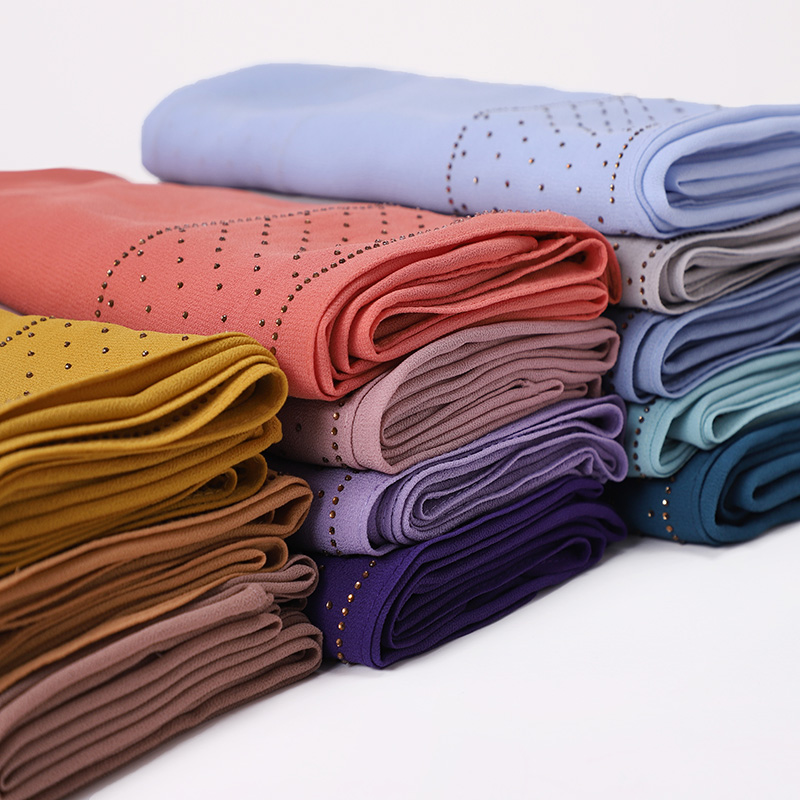 Écharpe en mousseline de soie avec perles pour femmes, Hijab avec perçage de cristal, châles, bandeau, écharpe, 19 couleurs au choix