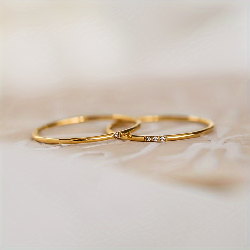 Anillo apilable de circonita pequeña pavimentada chapada en acero inoxidable, joyería fina de Color dorado