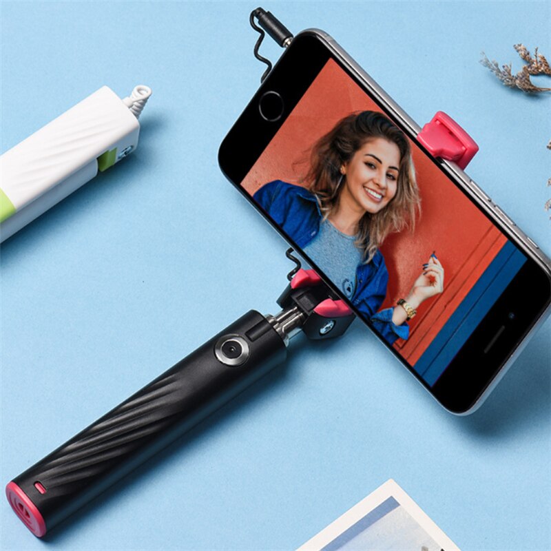 Wired Selfie Stick - 64cm Extended - 19cm Folded - Aluminum - for Smartphones & Cameras