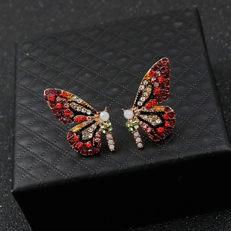 nouvelle papillon ailes boucles d'oreilles femme strass sauvage personnalité métal boucles d'oreilles doux romantique bijoux: MHM-03-069