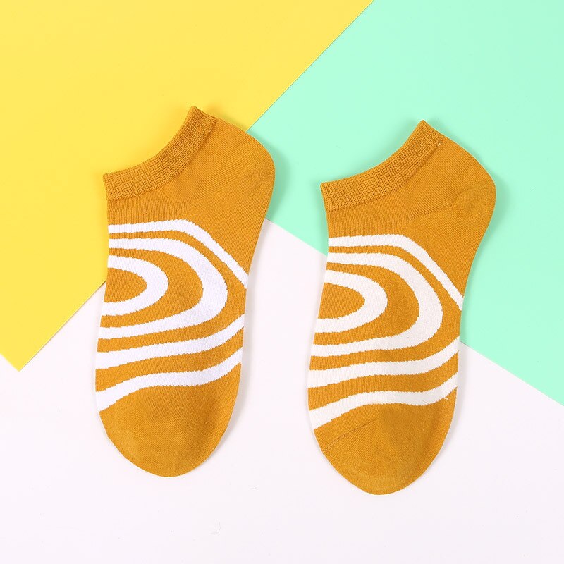 Söta strumpor kvinnor sommar tecknad tryckt bomull korta roliga strumpor män glada ankel unisex strumpor meias calcetines: Liten morot / 39-44 euro usa 7-9.5