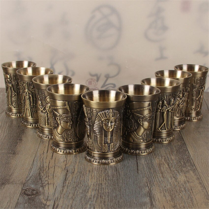 Retro Antigo Egito Metal Tiro copo de Vidro Home Bar Cocktail Licor Copo De Cobre Curto Copos de Vinho Do Faraó Ramsés Cleópatra RA Deus