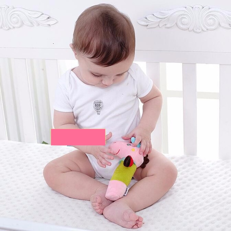Slaapkamer Baby Rammelaar Mobiles Schattige Baby Speelgoed Cartoon Dier Hand Bell Rammelaar Zachte Peuter Pluche Bb Speelgoed 0-12 maanden 40% Off