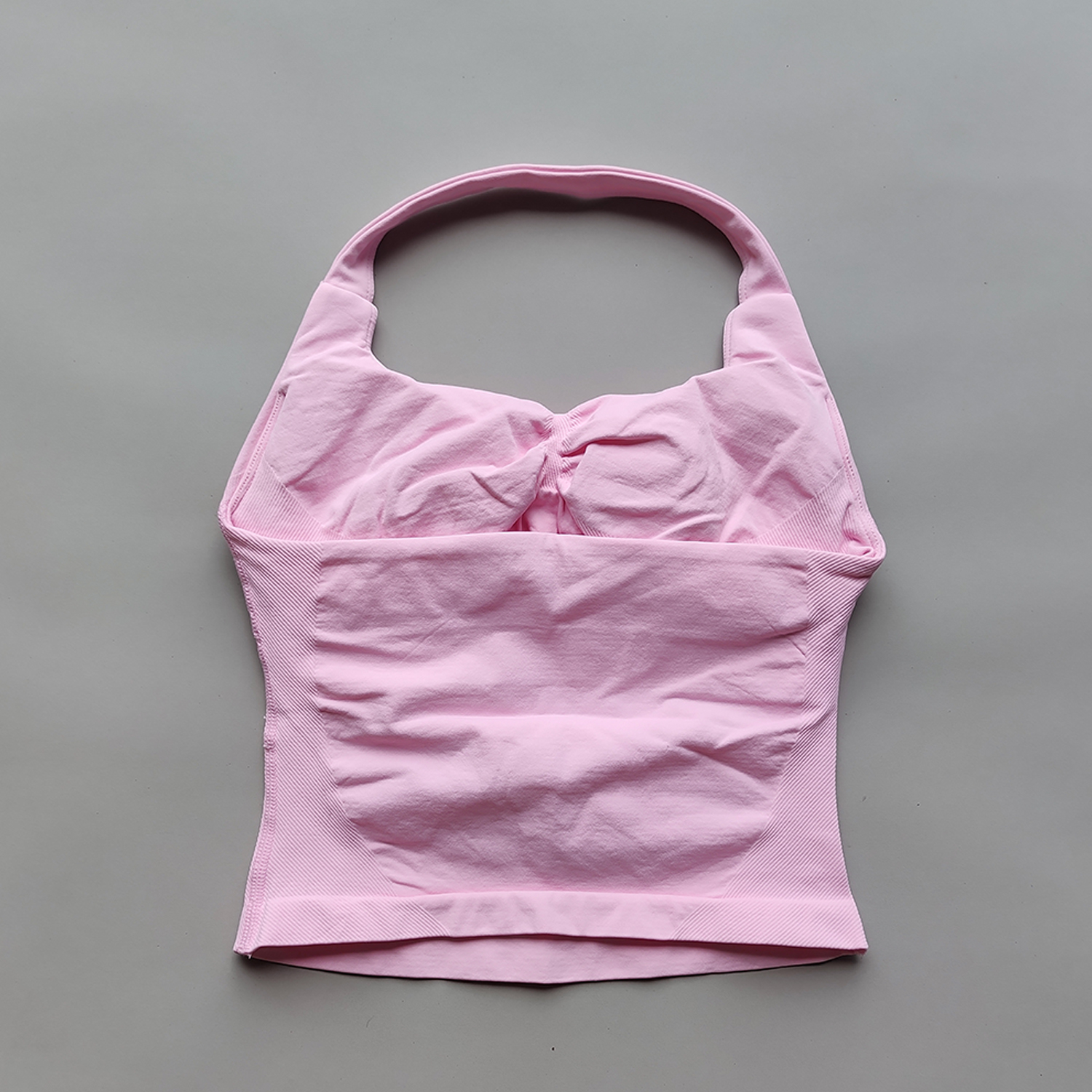 Gymväst med halterneck, rygglösa linnen, push up-material, sport-bh:ar, löparväst, träningstoppar, aktivkläder, yogakläder