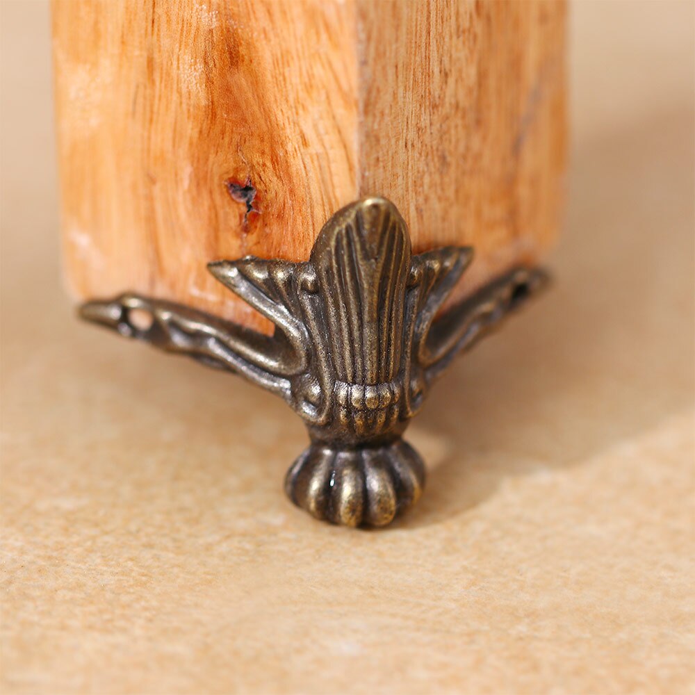 4pcs/Lot Antique Durable Wood Box Feet Leg Corner Protector Triangle Rattan Carved Decorative Bracket For Furniture Hardware