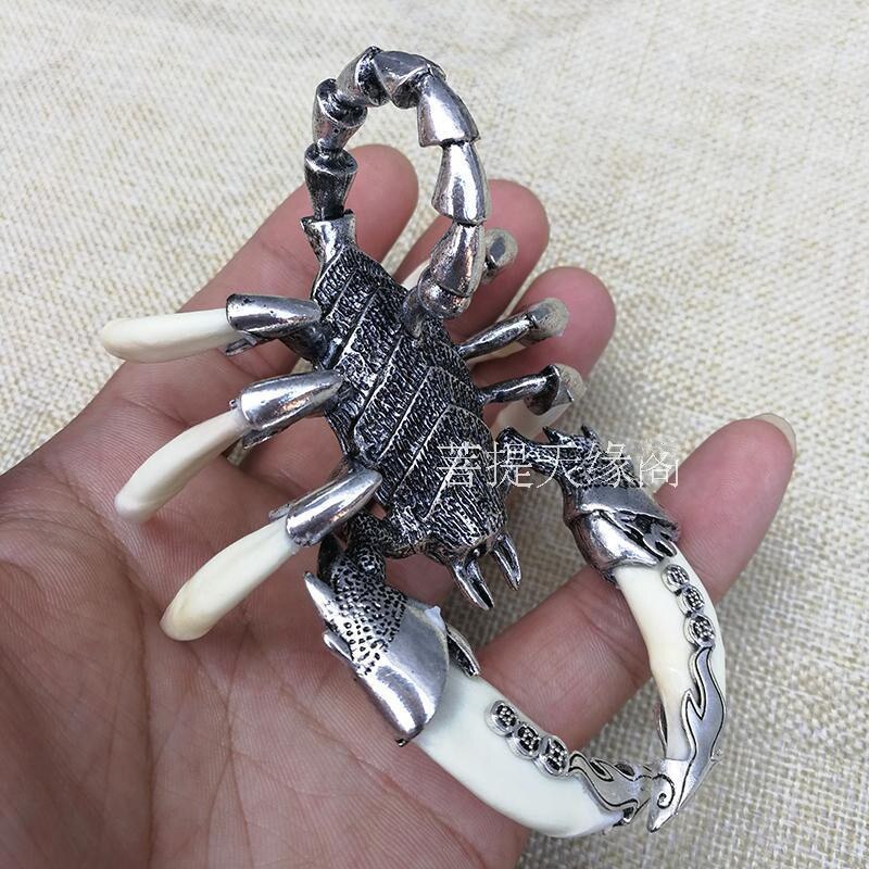 China White copper Scorpion inlay dog teeth decorate Statue