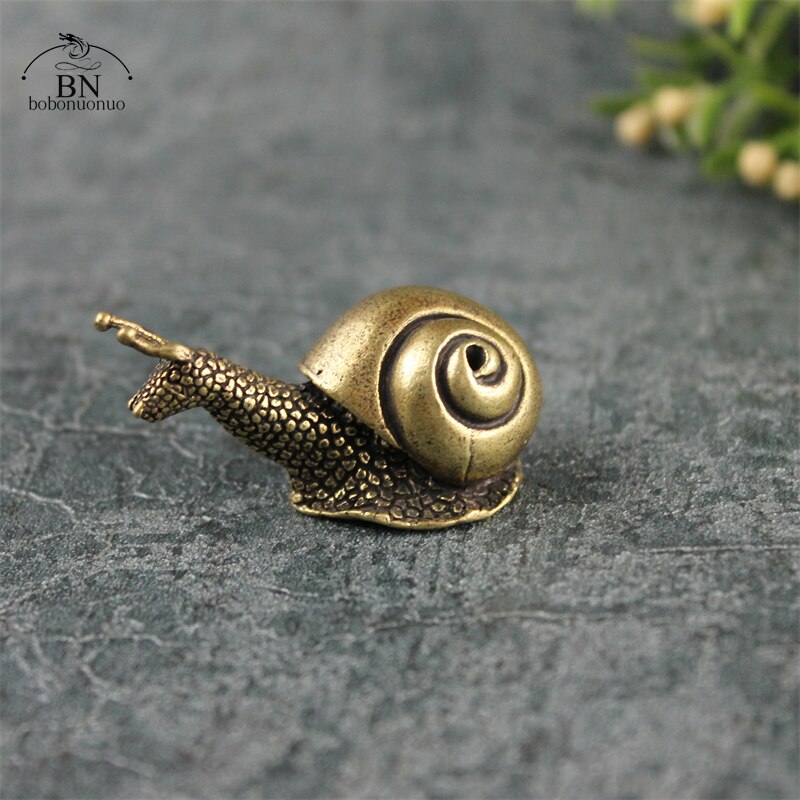 Personality Retro Pure Copper Mini Snail Statue Ornaments Desk Antique Brass Tea Pet Collection Home Decorations for Living Room