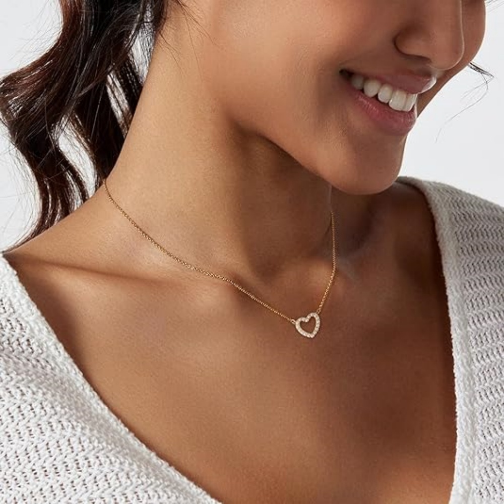 MEDFOLY Heart Necklaces for Women Simple Dainty 14K Gold Plated Anti-allergy Choker Necklaces Valentines Day Jewelry