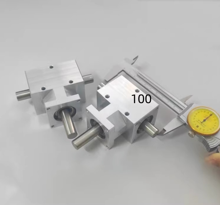 1: 1 Small Corner Device Spiral Bevel Gear 12MM Dual Output Shaft Differential Assembly Gearbox 1M 25T 2000RPM