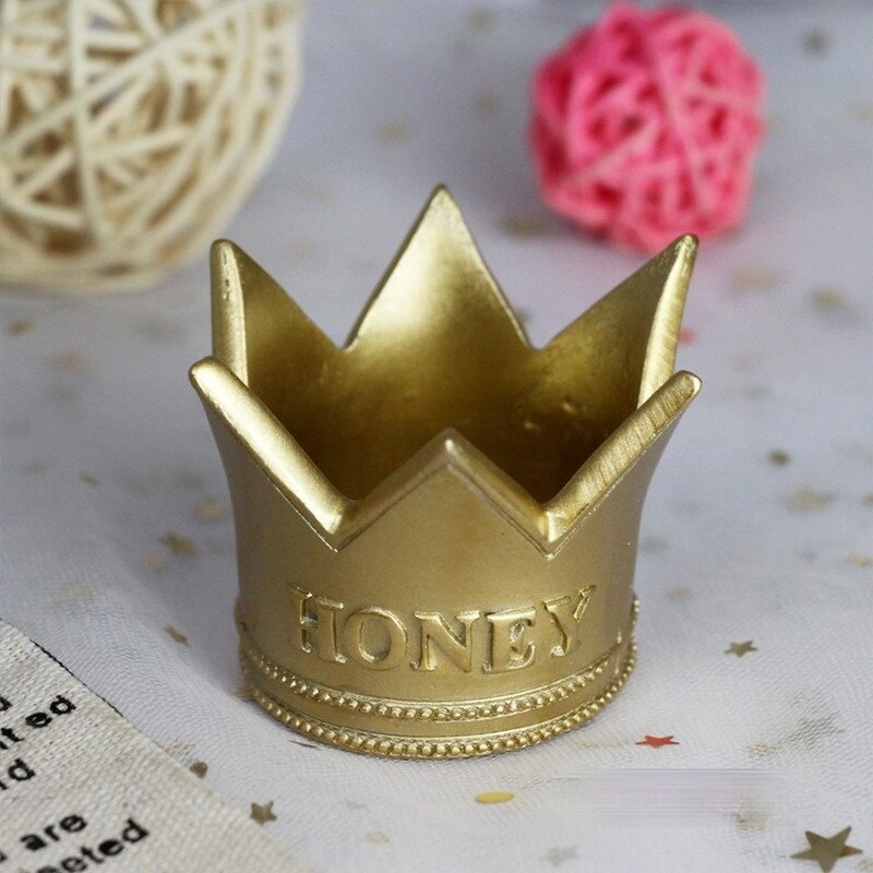 Mini Tiara Crown Princess Topper Resin Cake Toppers Birthday Kids Favors Cake Decorating Cupcake Topper for Wedding Decoration: honey 2