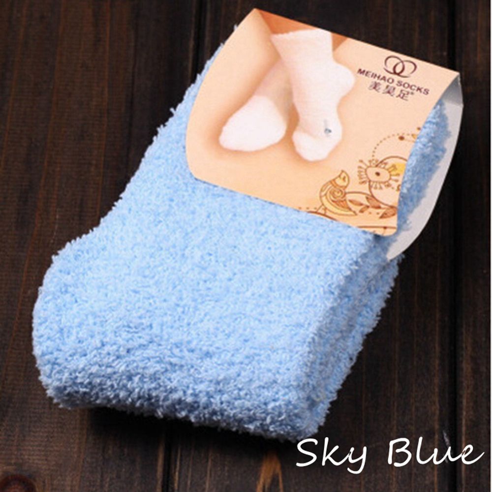 1 paar Winter Herfst Warm Casual Candy Kleur Womens Lady Dikke Coral Fleece Slipper Korte Sokken Fuzzy Kousen Effen sok: Sky Blue