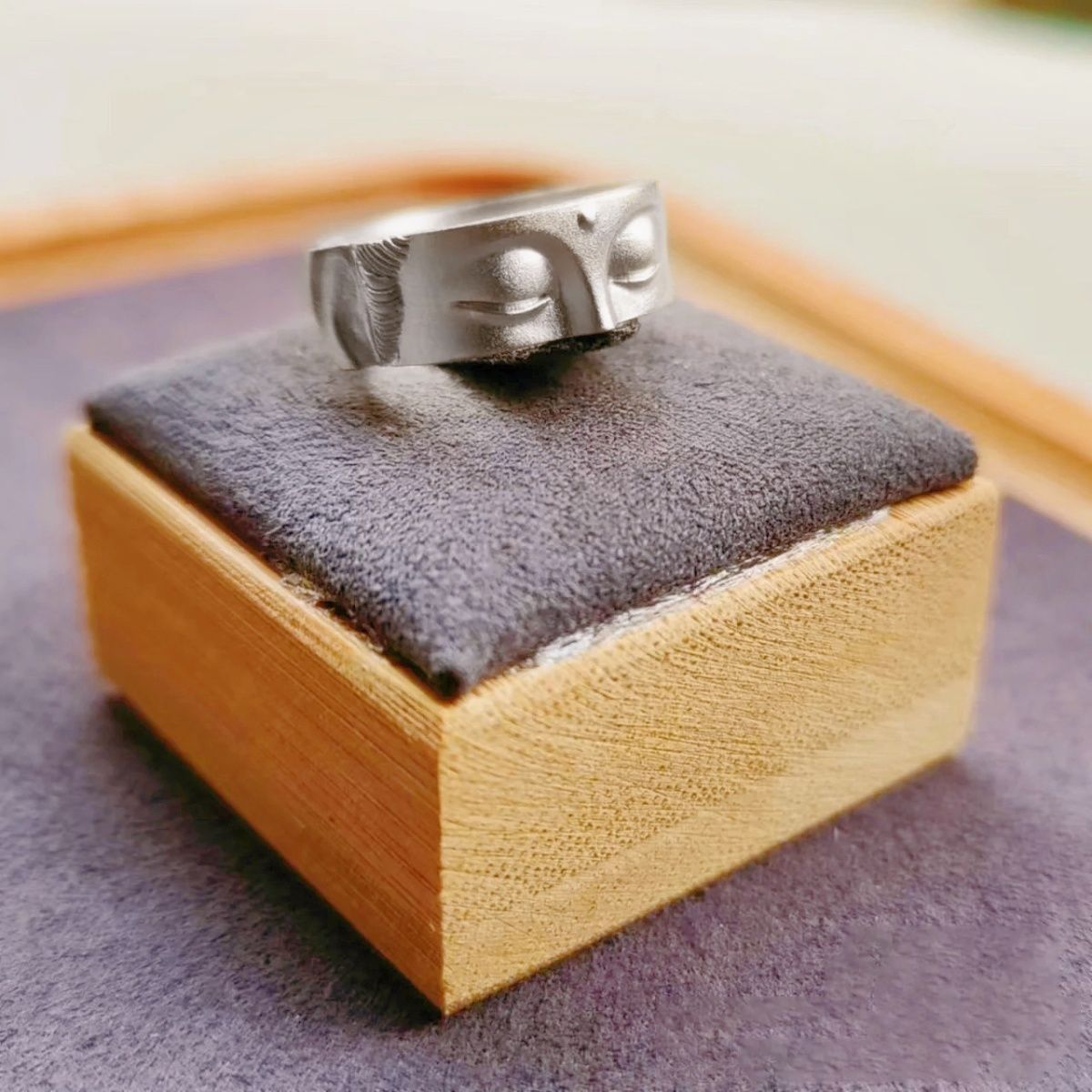 Anillo de media cara de Buda Speak No Evil, accesorios budistas, anillo abierto ajustable gótico hecho a mano, joyería de Unisex, de bendición: Blanco