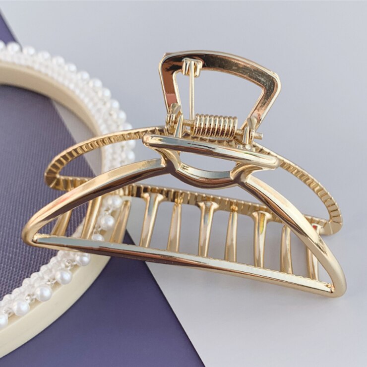 Women Girls Geometric Hair Claw Clamps Metal Hair Crab Moon Shape Hair Claw Clip Solid Color Hairpin Large Size Hair Accessories: Gold Large