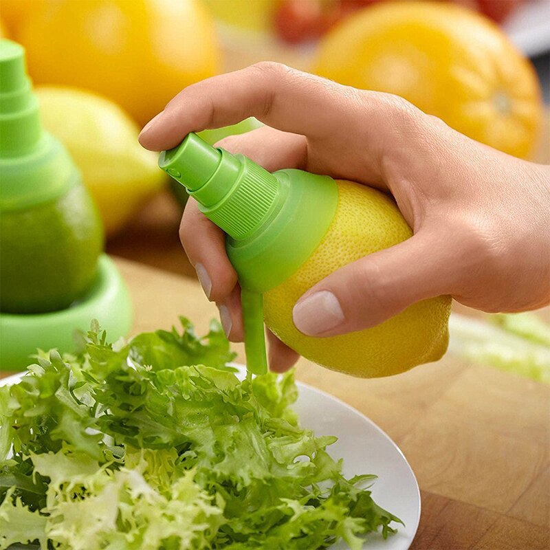 LUCOG 2pcs Mini Lemon Sprayer Fruit Juicer Citrus Lime Juicer Squeezer Reamer Kitchen Citrus Sprayer Lemon Lime