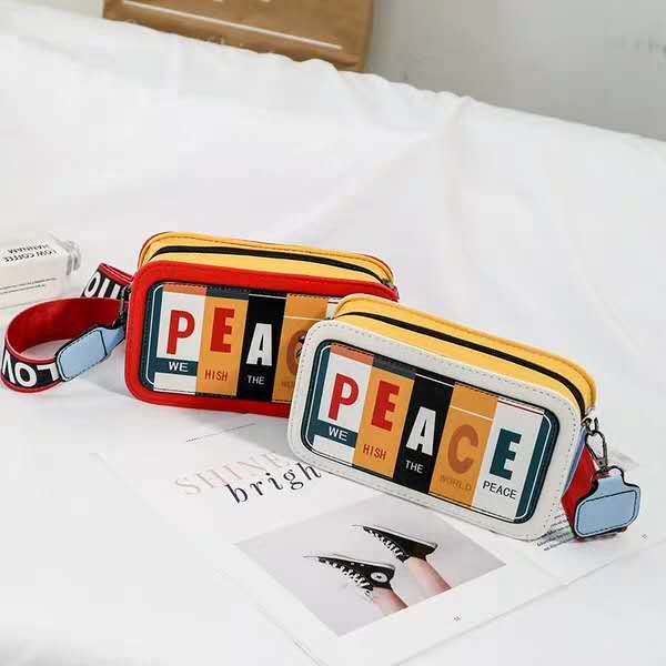 Sac femmes printemps petit sac épaule sac de messager femmes en cuir femmes sac imprimé lettre petit sac carré