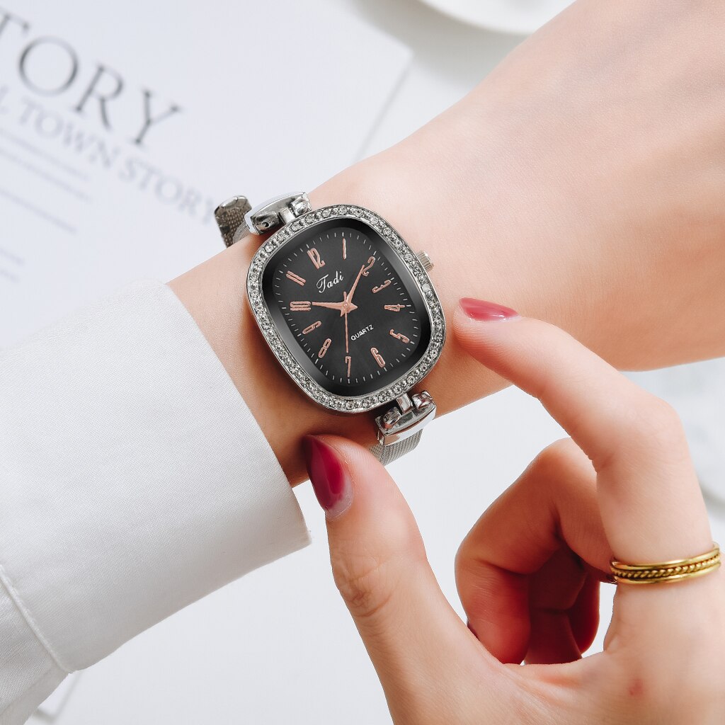 Reloj de pulsera con correa de malla plateada para Mujer, pulsera con esfera de diamante,