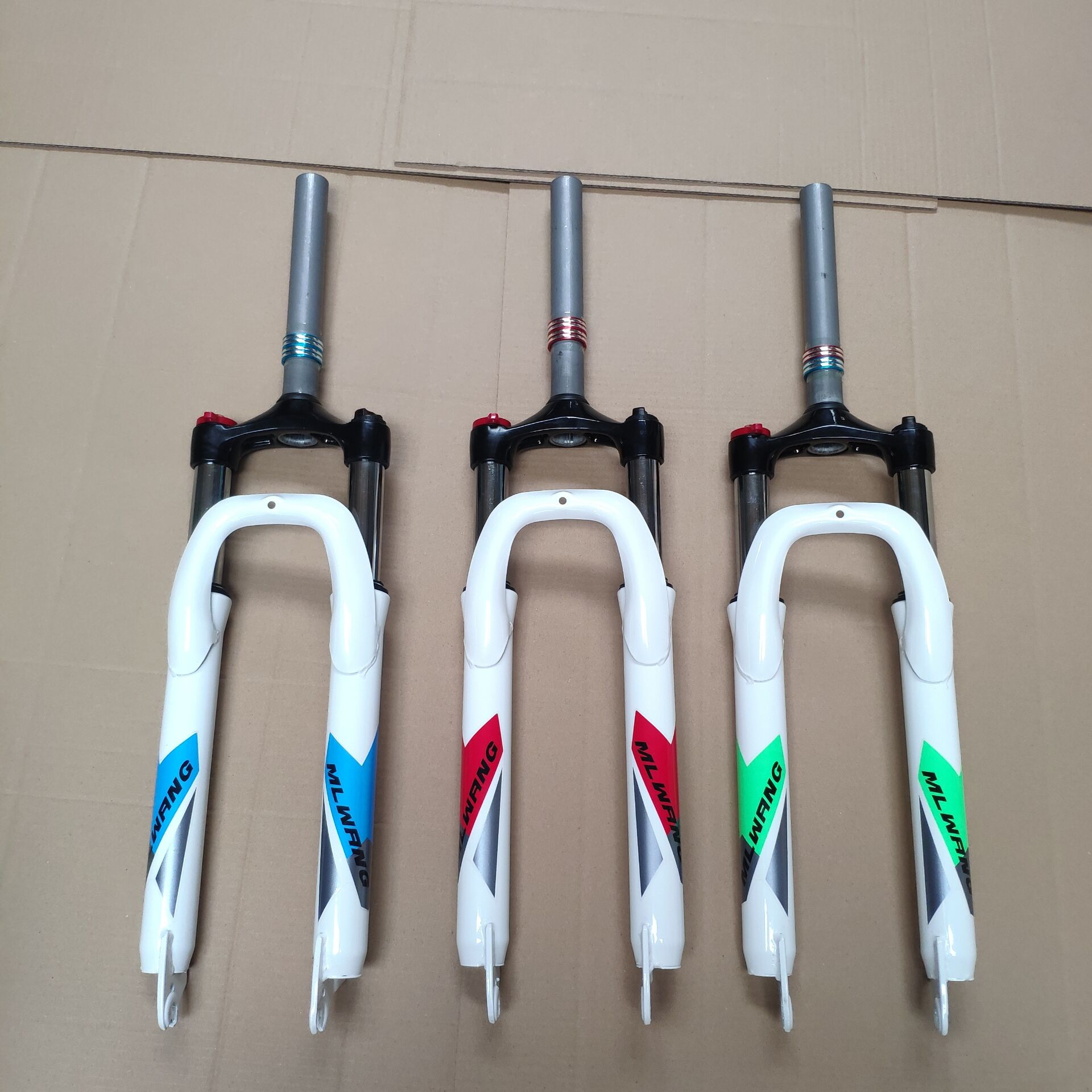 Toothless disc brake shoulder control locking shock absorber front fork spring shock absorber fork for mountain bike