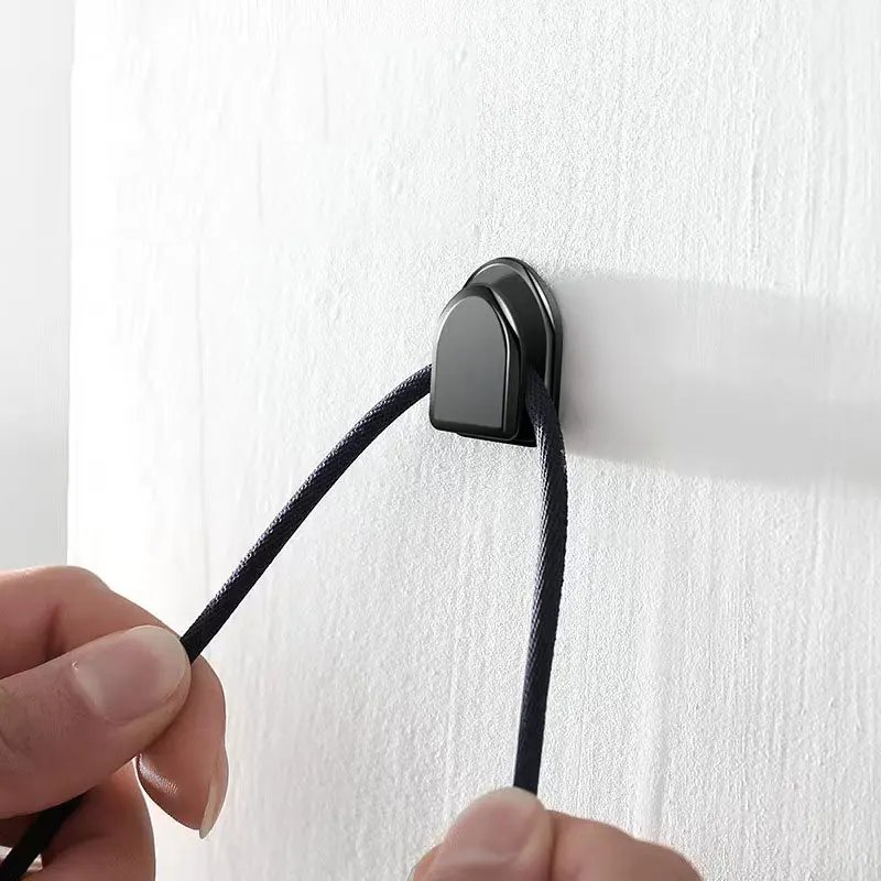 Nowe haczyki samochodowe Organizer do przechowywania kluczy USB do słuchawek 1/2/6szt Samoprzylepny wieszak ścienny Automatyczne klipsy mocujące