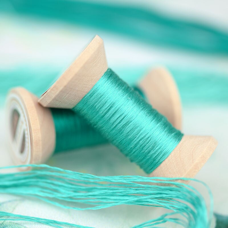 Hand-embroidered embroidery thread / silk thread / wrapped silk silk embroidery thread / spool / viridity