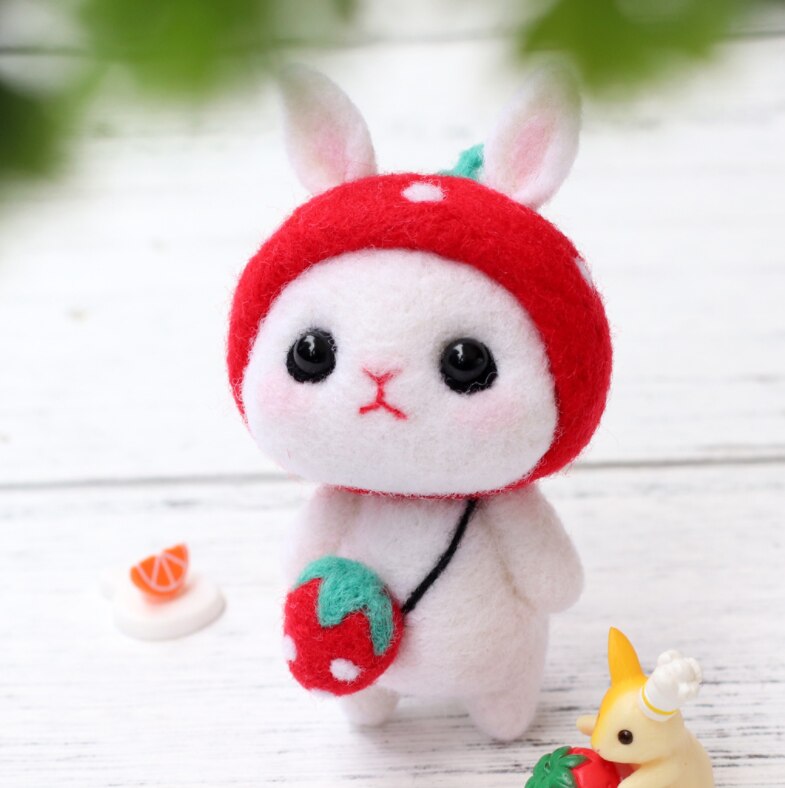 Handmade diy material package with wool felt poke and poke music cute pet puppy cute pet bunny series combination: Strawberry Bunny