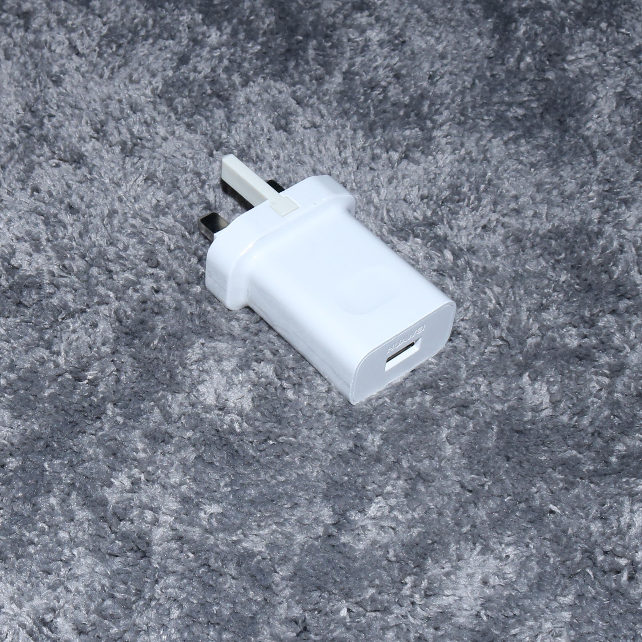 Huawei 5v2a carregador original ue/eua/reino unido adaptador de energia carga usb micro cabo para p7 p8 lite honra 8x 7x 9i y6 y7 y9 2019 nova 3: And 2A type c cable / UK charger