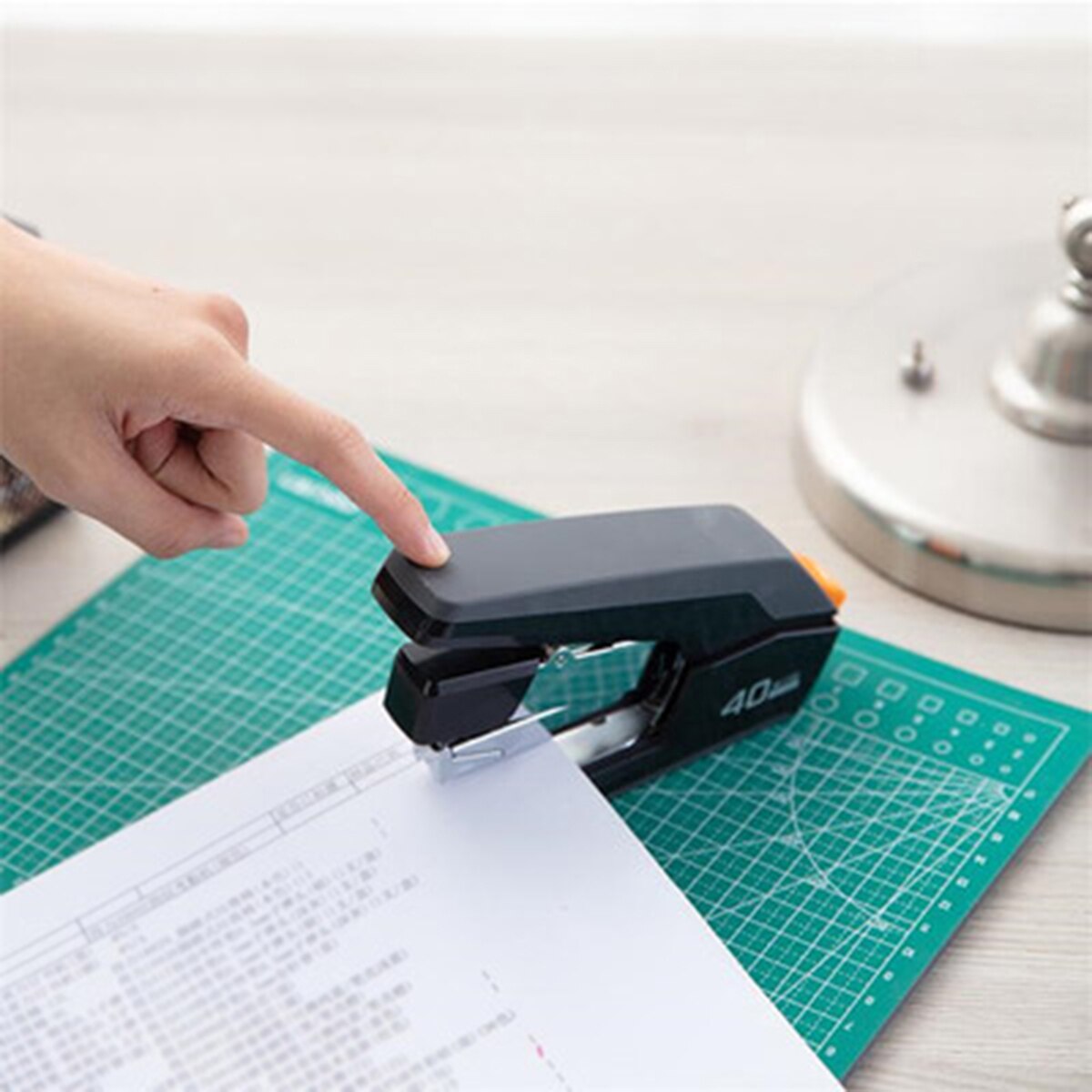 40 Sheet Capacity Stapler Easy-To-Reload Heavy Duty Stapler for Home Office School Metal Stapler staples office accessories