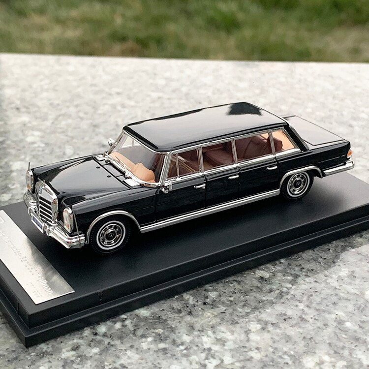 Specjalna DCM 1/64 Pullman600 Model odlewu samochodu rozszerzona symulacja modelu Pullman W100: Black