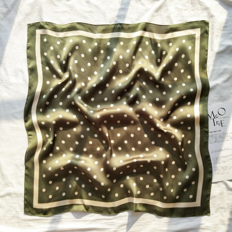 70 * 70ins Lente Zomer Sjaal Kleine Vierkante Sjaal Vrouwelijke Koreaanse Artistieke Decoratieve Polka Dot Vrouwen Halsdoek Sjaal: 9