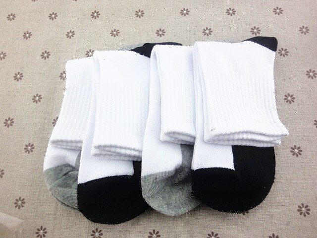 Baumwolle Weiche Socken Atmungsaktiv Schweiß Absorbieren Sport Socken Jungen Mädchen Schule Socken Weiß Schwarz Grau Patchwork Socken 10 Paare/los