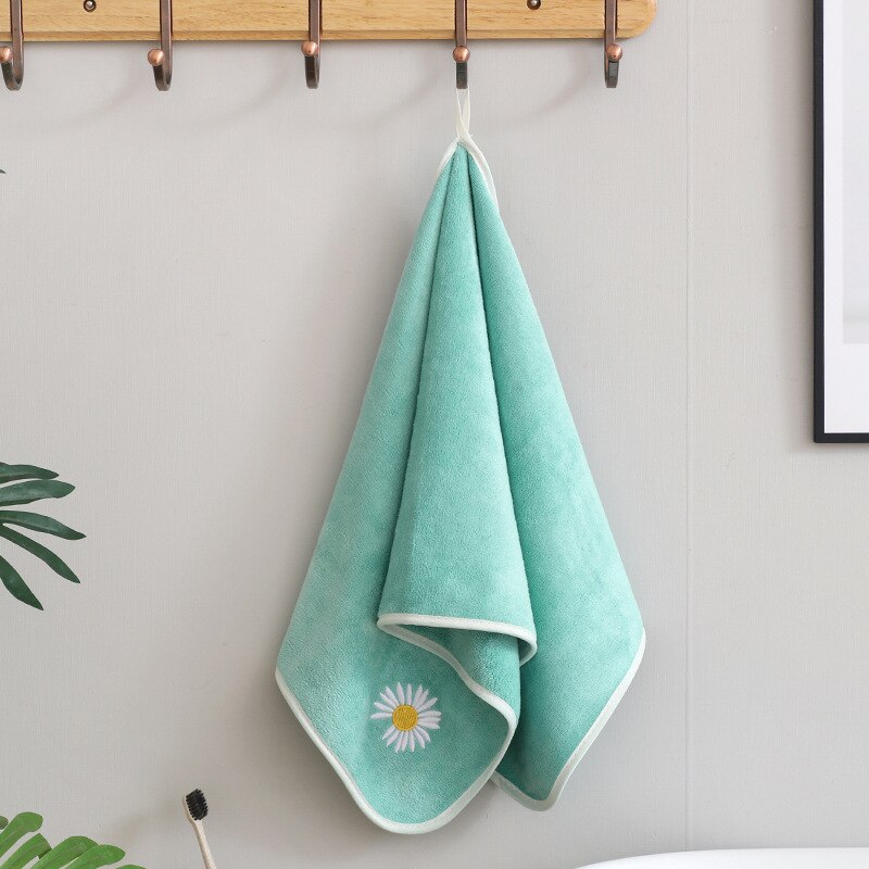 T041A nice Absorbent coral fleece Embroidered daisy letter hotel bath towels hand towels face towel: green daisy / 34cm by 74cm