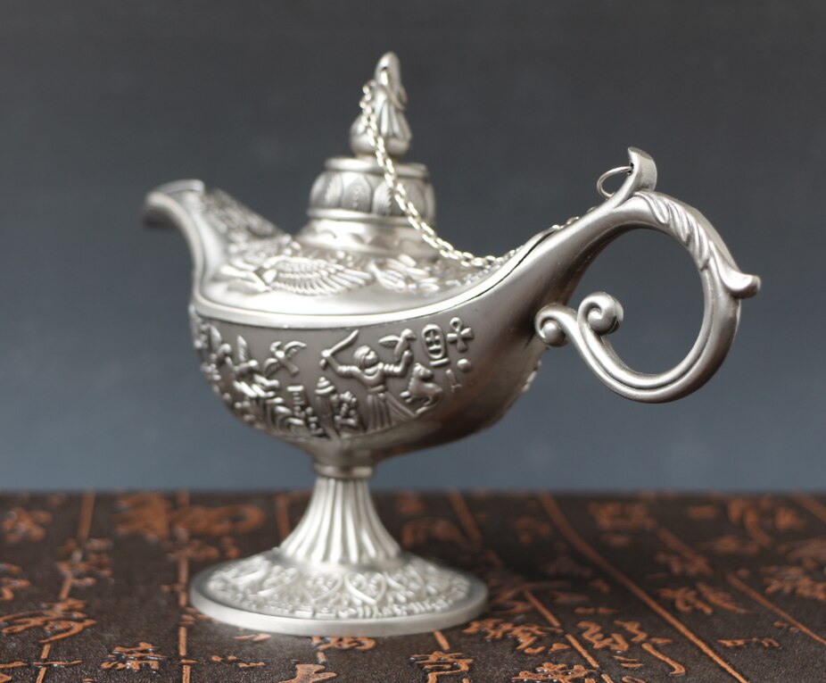 EXQUISITE CHINESE CARVED FLOWER LATIN LAMP
