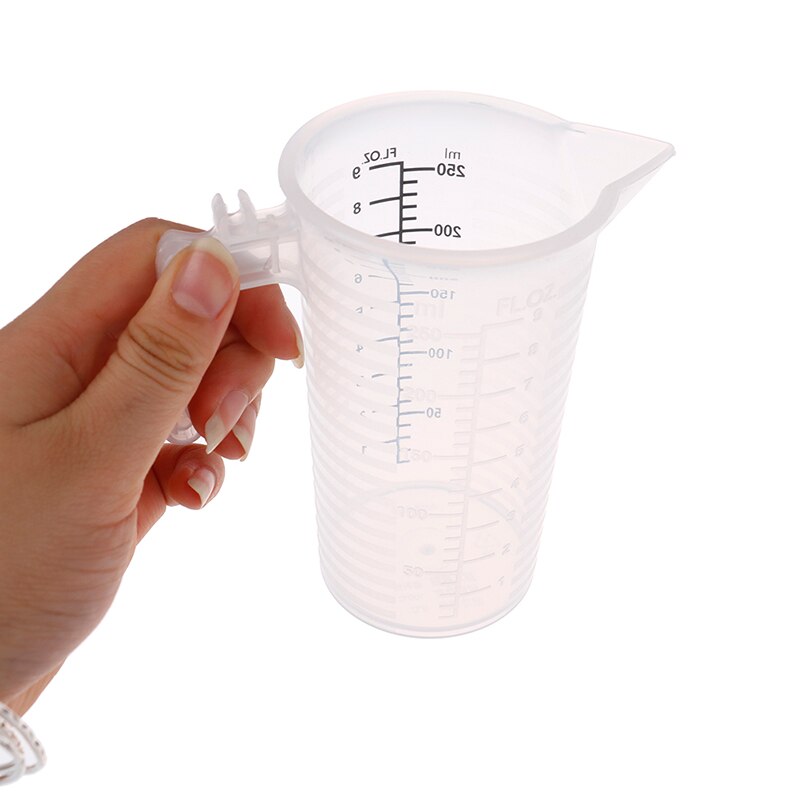 1PC 100/250/500ML Plastic Measuring Cups Jug Liquid Container Baking Kitchen Water With Cover Kitchne Accessories Mixing Cup