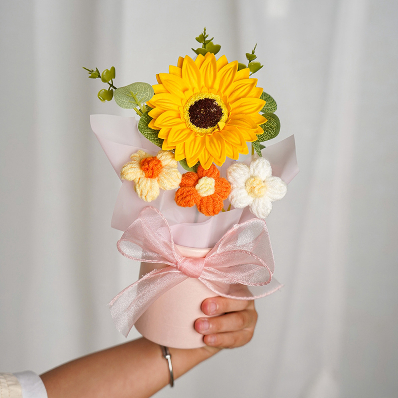 Flores de crochê abraçando balde buquê de flores artificiais mão tecido puff flores professores presentes de casamento dos namorados decoração de casa